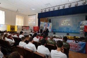 Выставки и уроки мужества в Астраханском автодорожном колледже